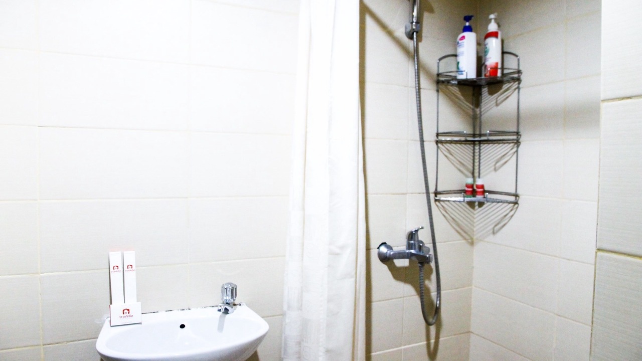 Photo of Bathroom in Kebon Jeruk