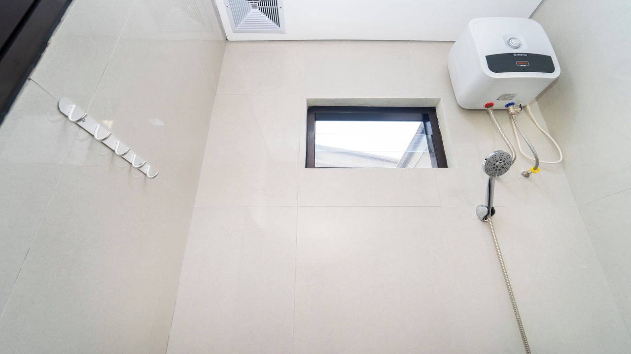 Photo of Bathroom in Laweyan
