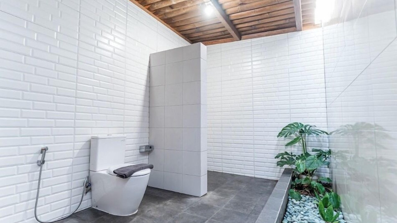 Photo of Bathroom in Tiworiwu