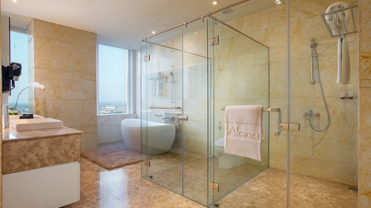 Photo of Bathroom in Colomadu