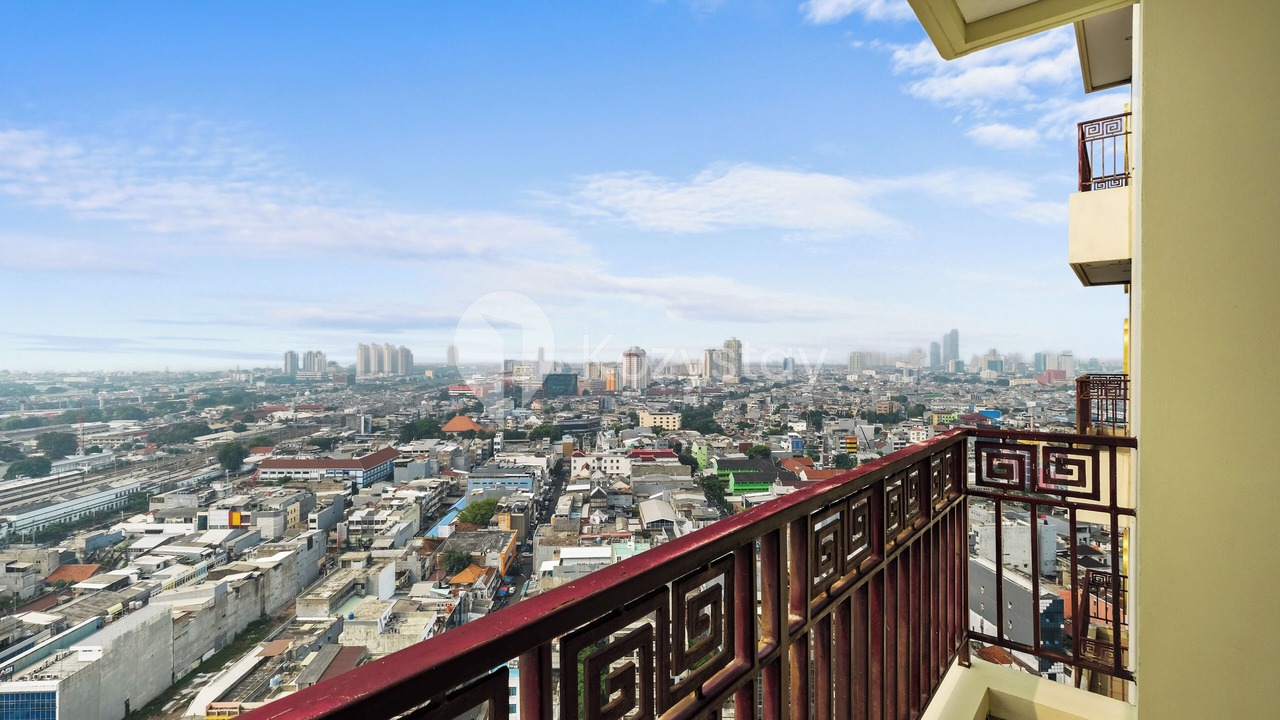 Photo of Patio Balcony in Chinatown