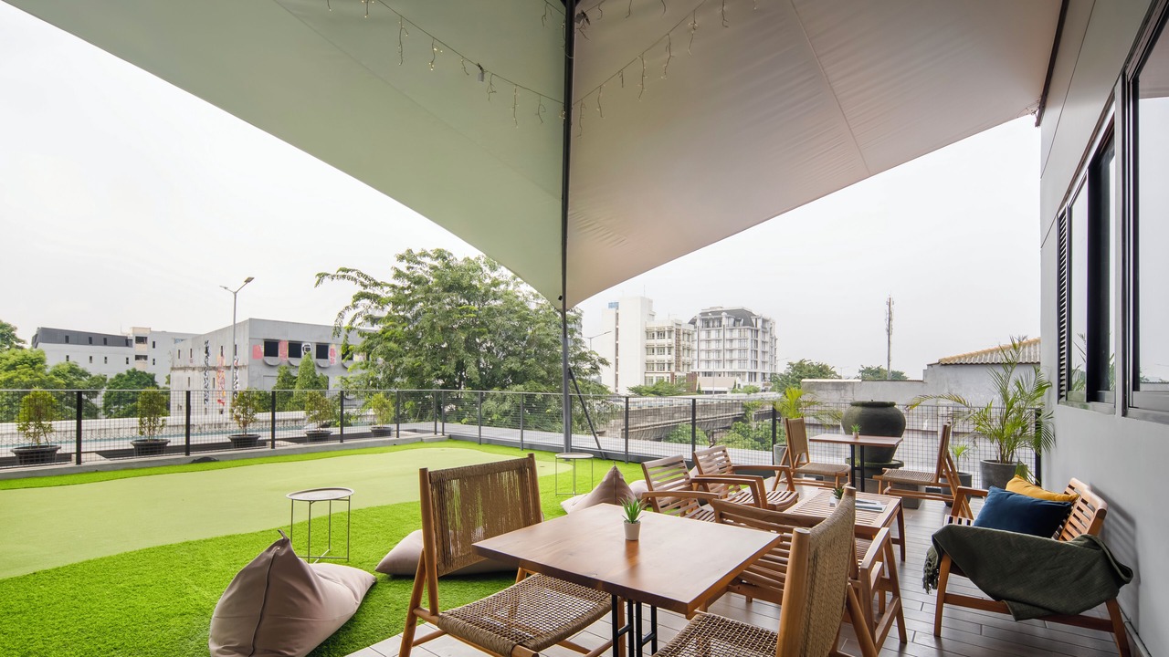 Photo of Patio Balcony in Cipete Utara