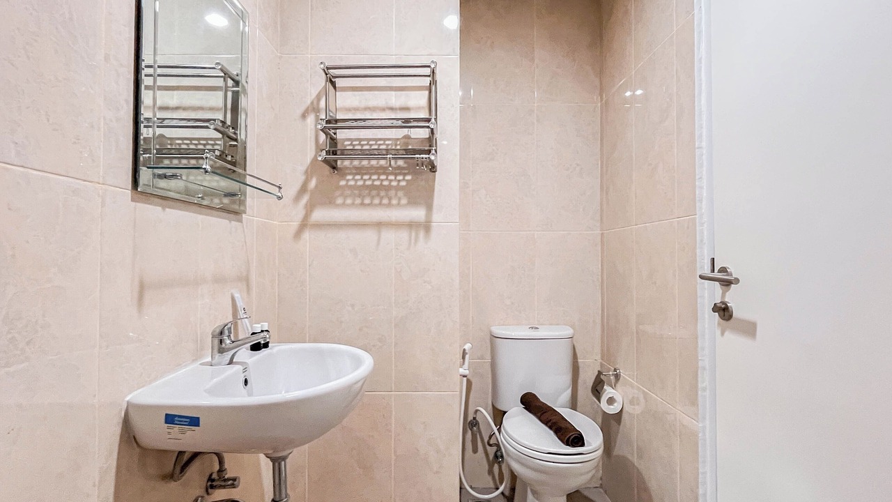 Photo of Bathroom in Biringkanya