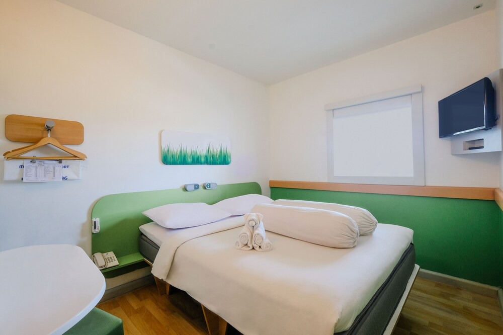 Photo of Bedroom in Biringkanya