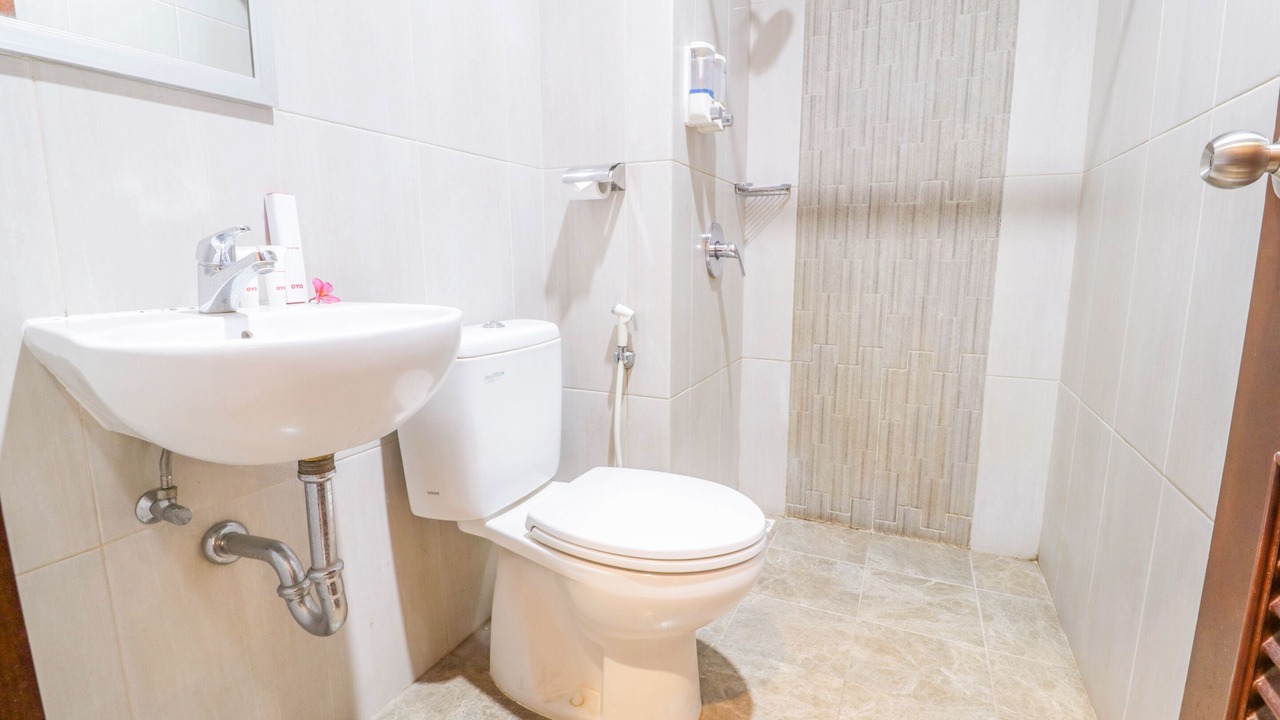 Photo of Bathroom in Mataram