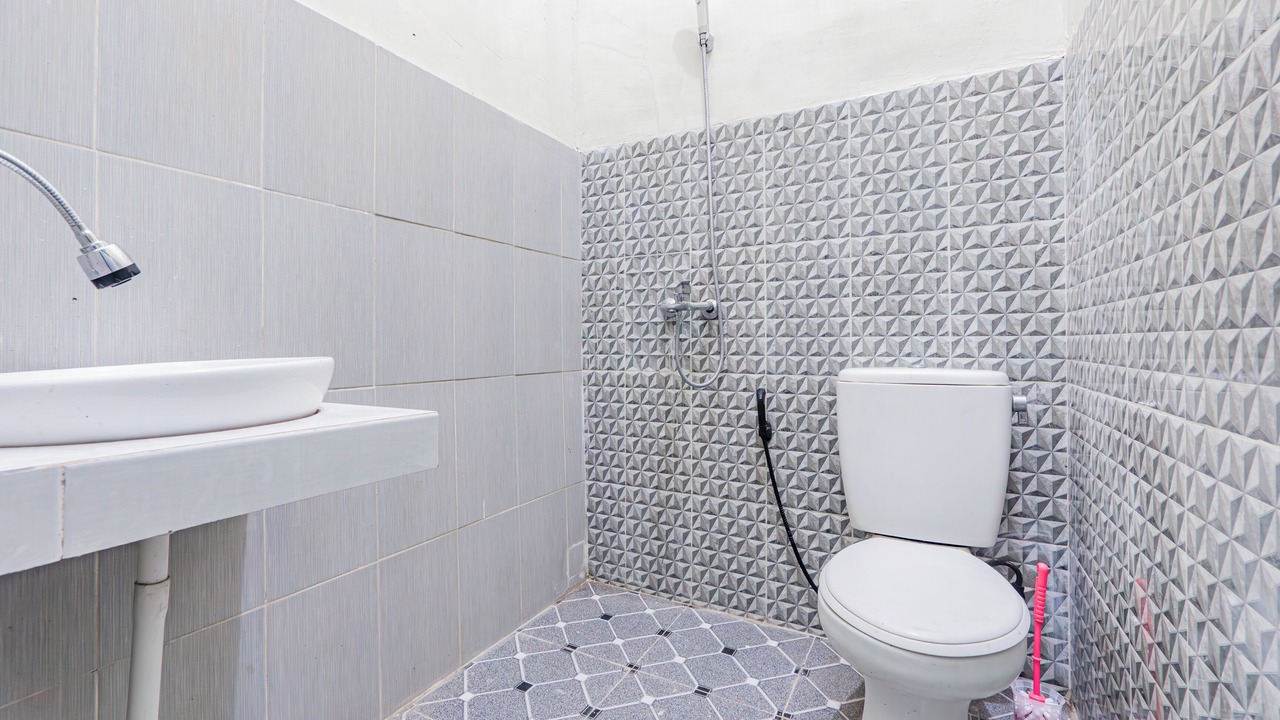 Photo of Bathroom in Surabaya