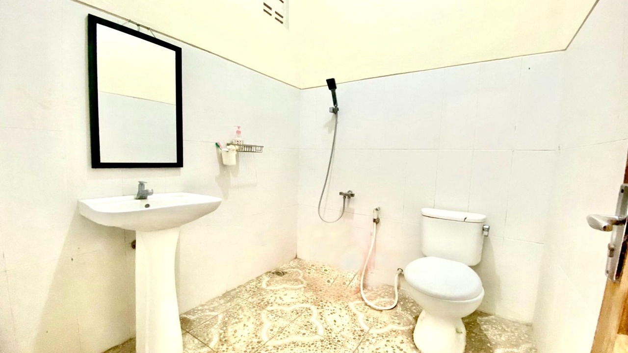 Photo of Bathroom in Prambanan