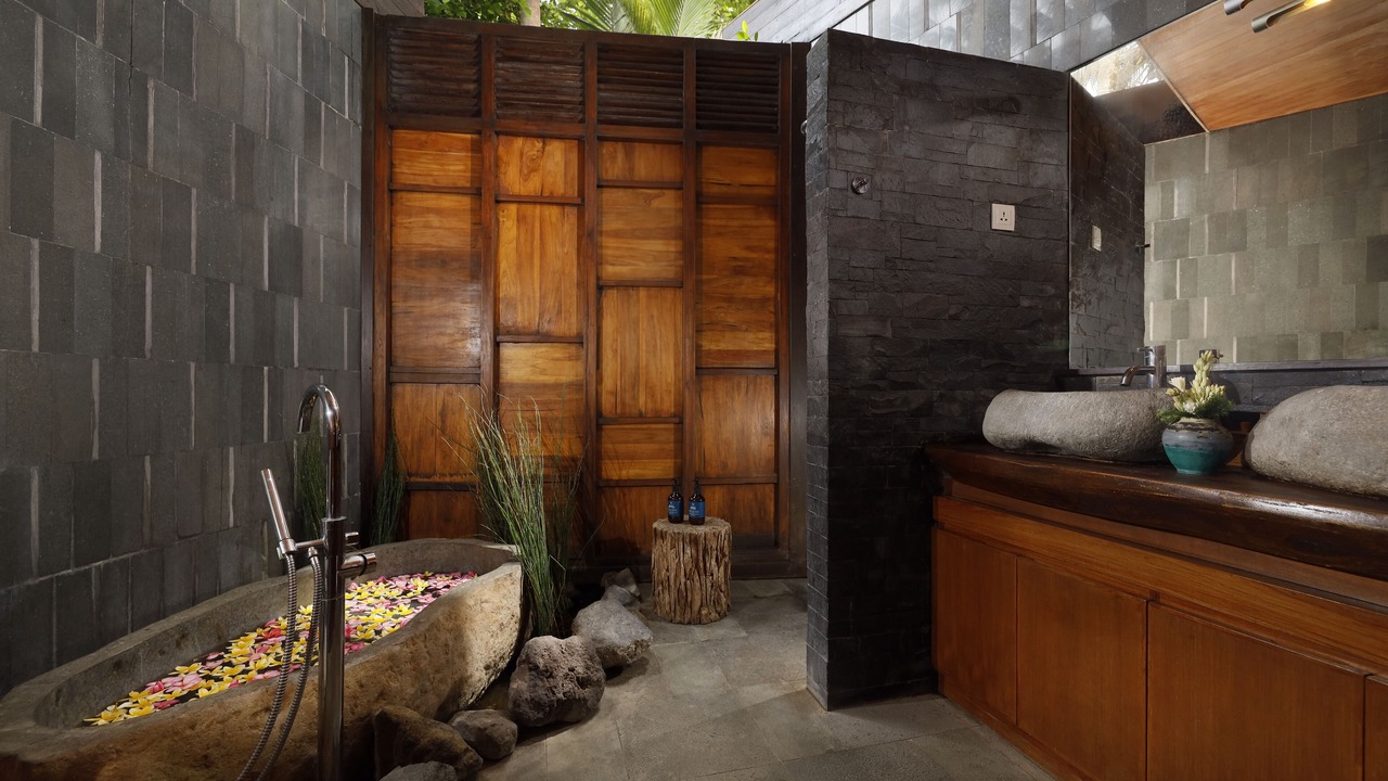 Photo of Bathroom in Suraberata