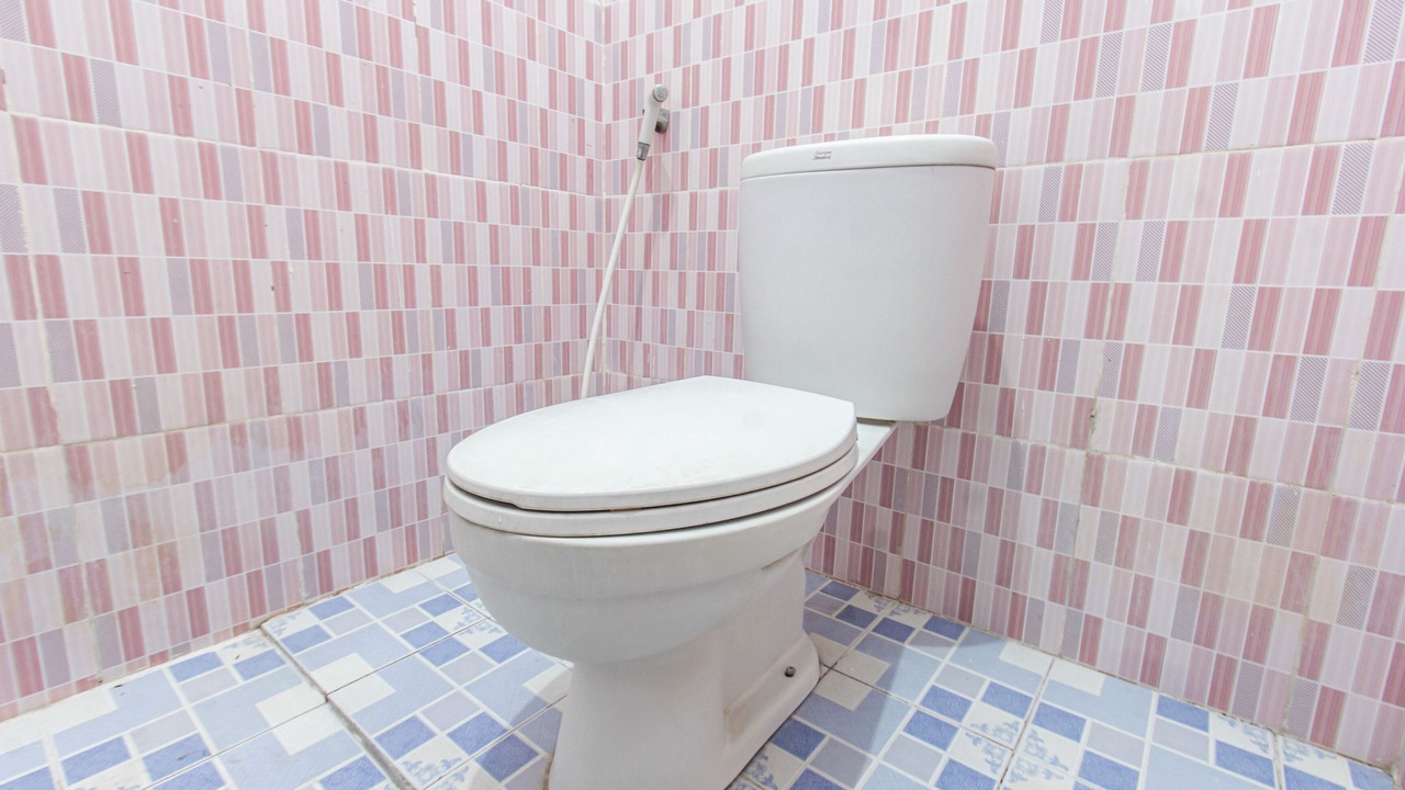 Photo of Bathroom in Kecamatan Praya Barat Daya
