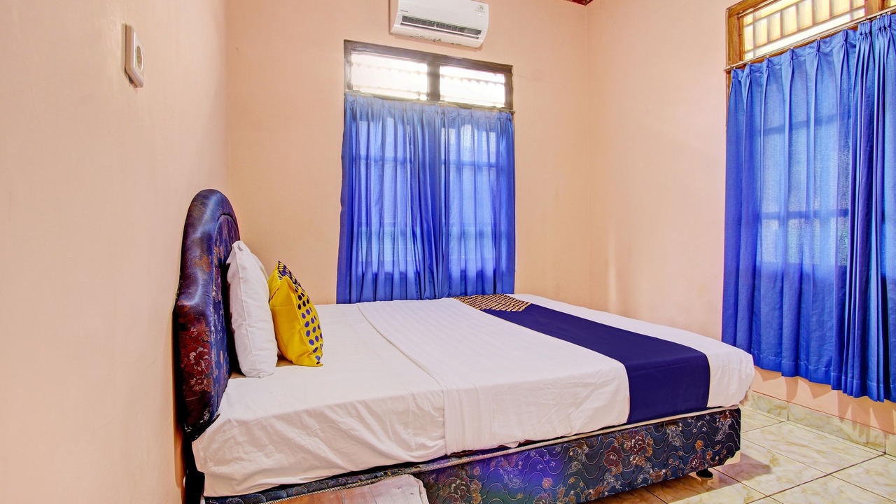 Photo of Bedroom in Karangmojo