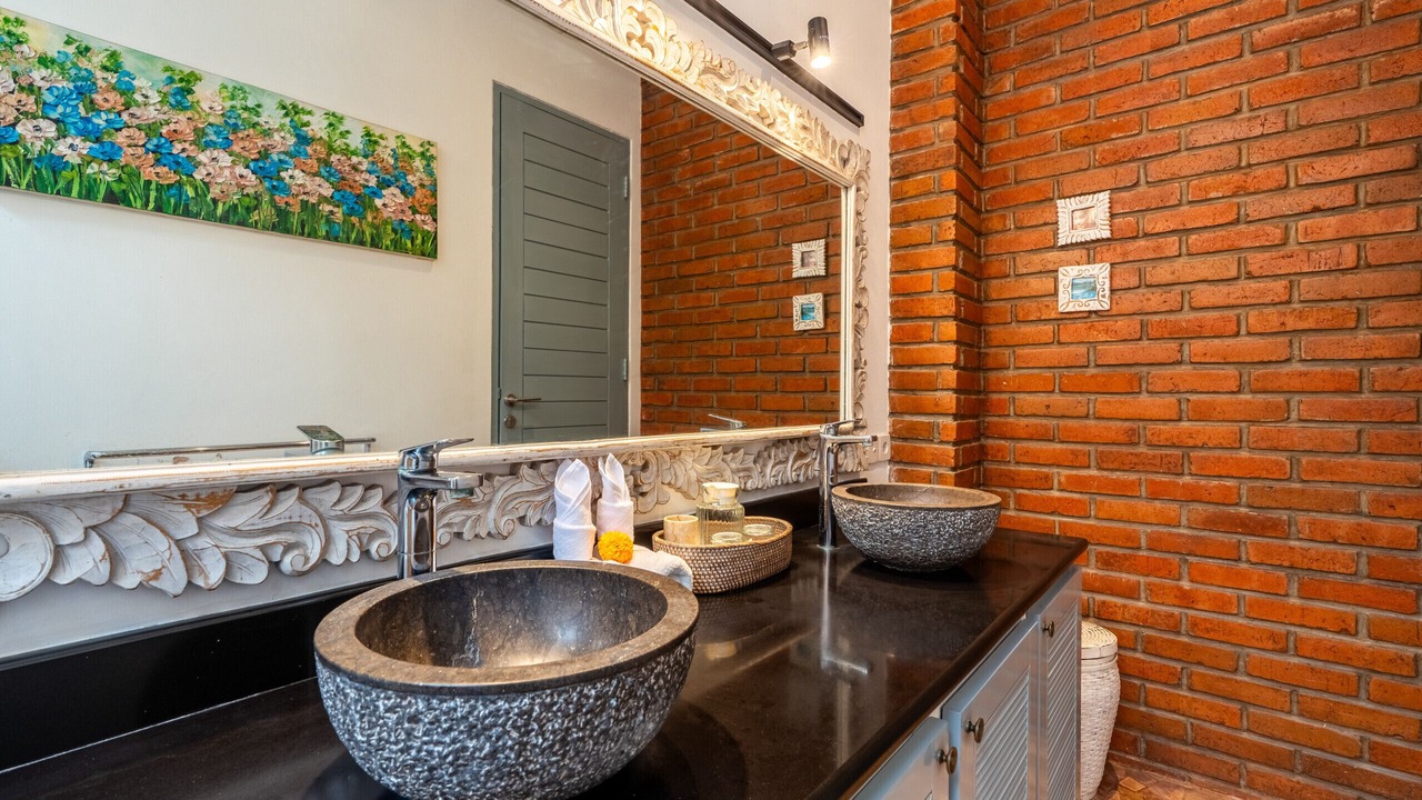 Photo of Bathroom in Drupadi