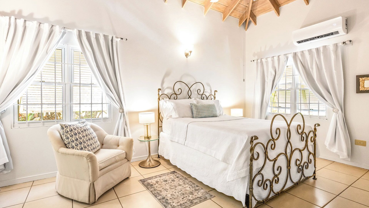 Photo of Bedroom in Frigate Bay
