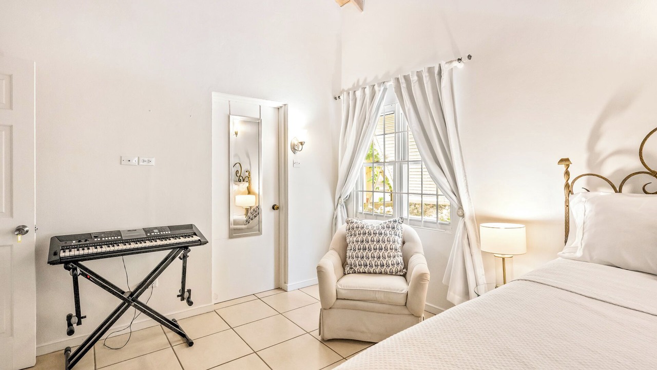 Photo of Bedroom in Frigate Bay
