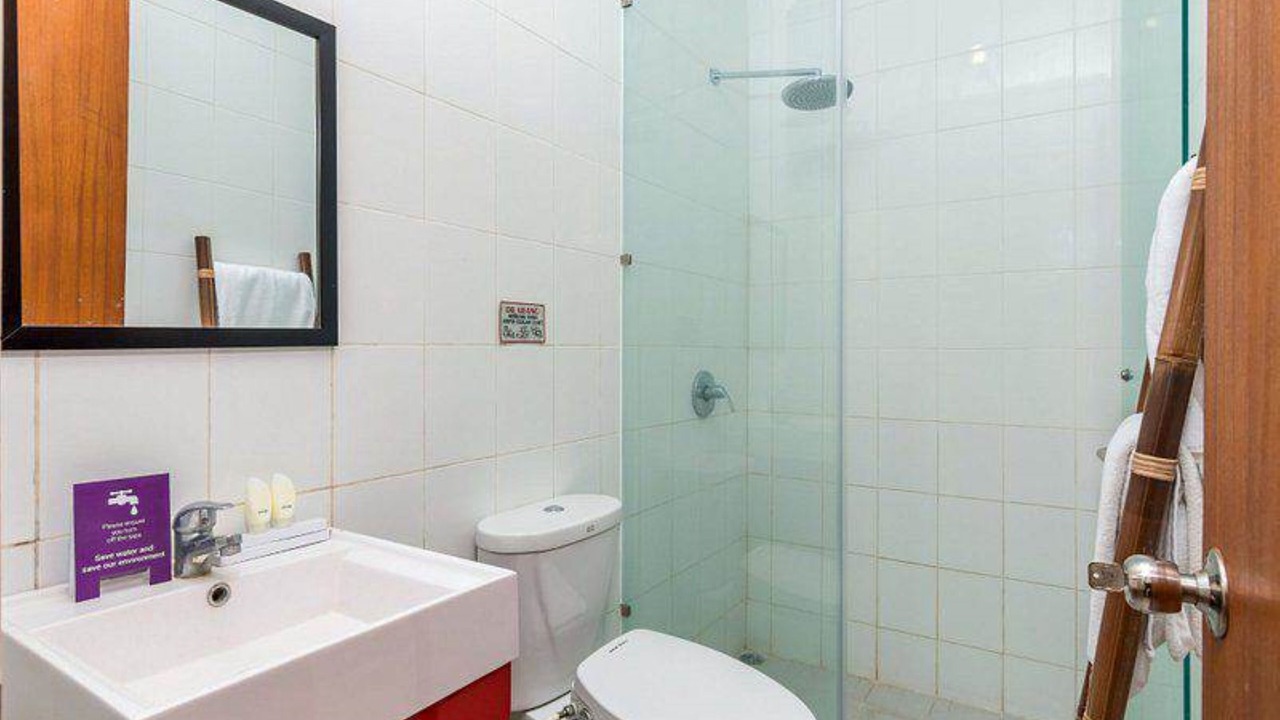 Photo of Bathroom in Petitenget