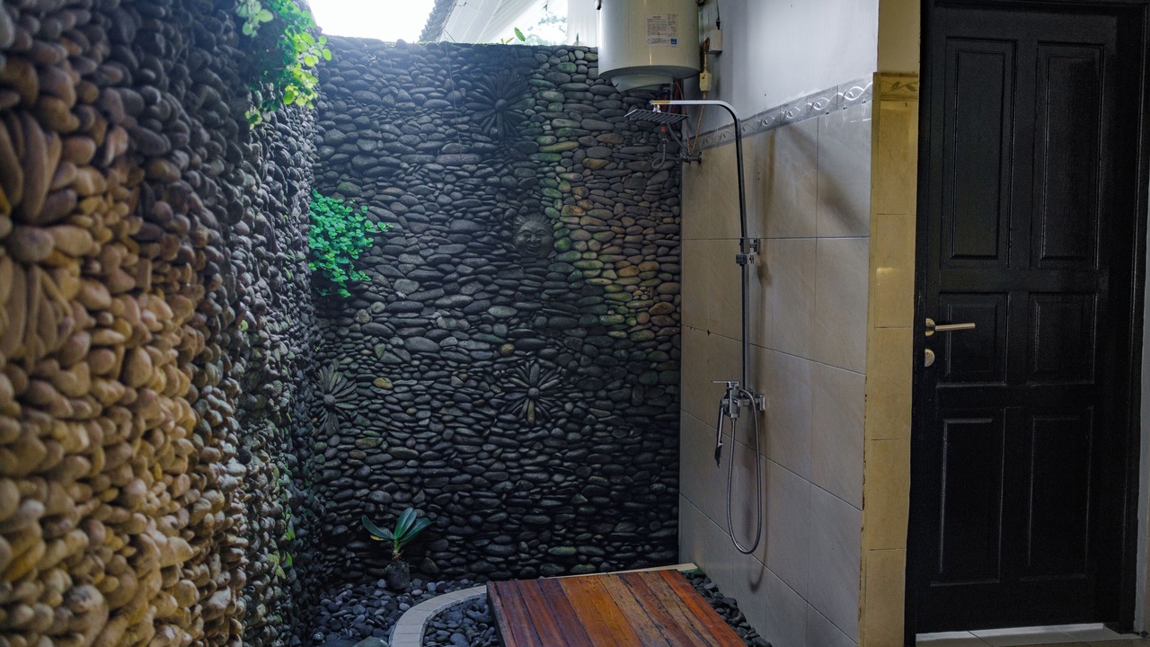 Photo of Outdoor in Kedewatan