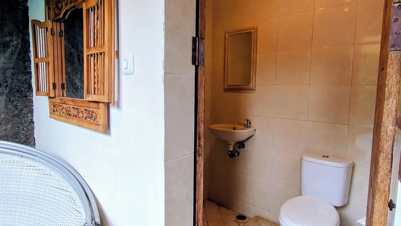 Photo of Bathroom in Dyanapura