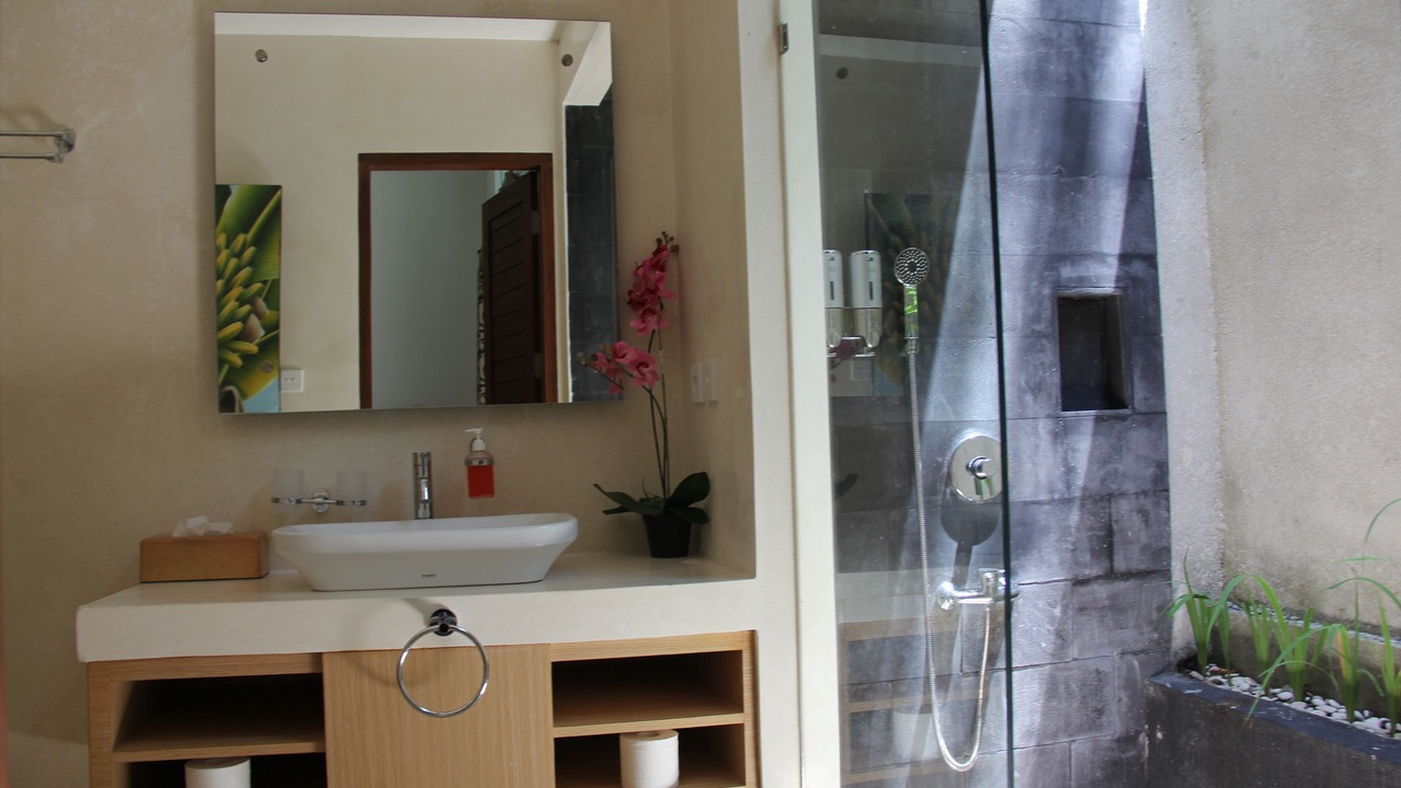 Photo of Bathroom in Senggigi