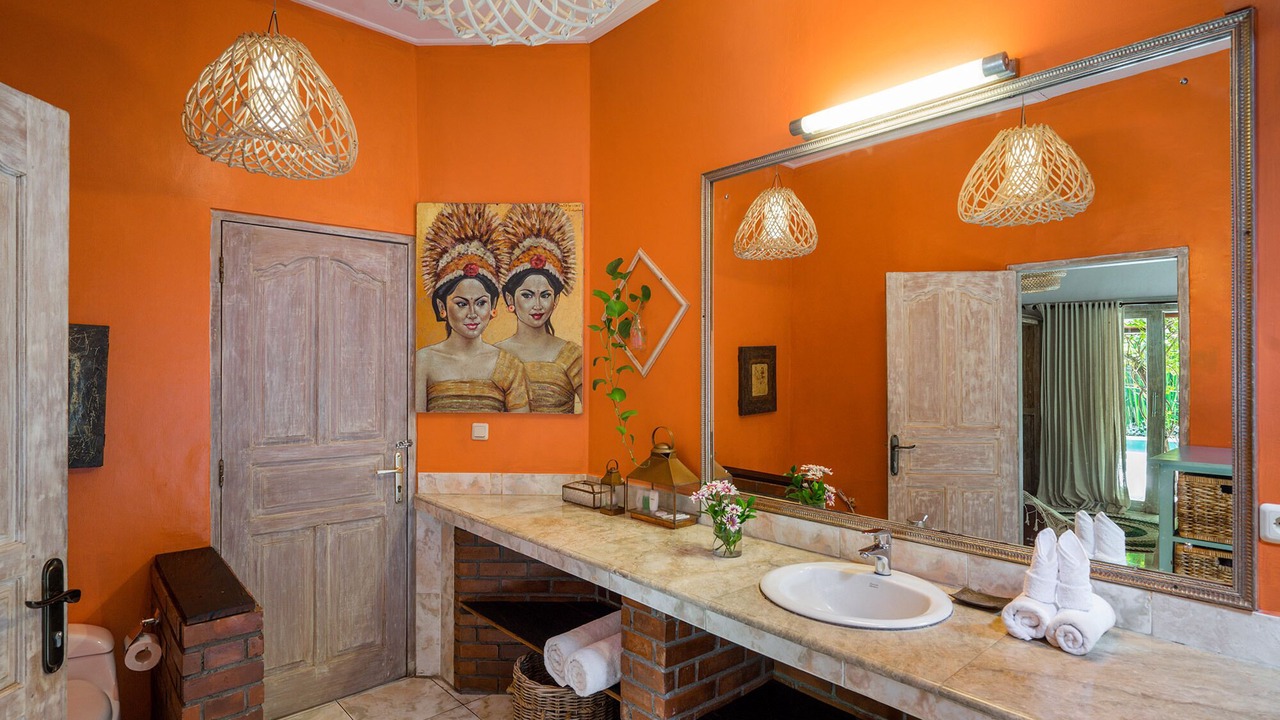 Photo of Bathroom in Laksmana