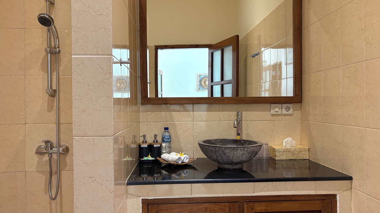 Photo of Bathroom in Lokapaksa
