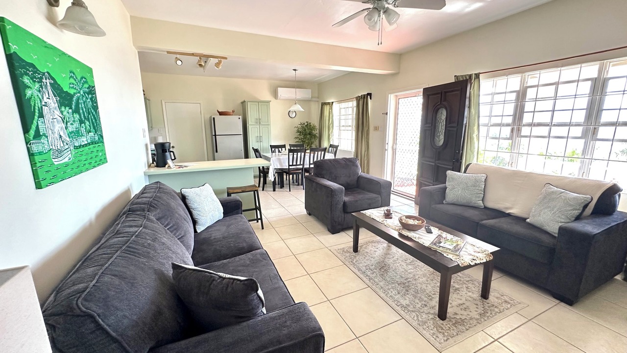 Photo of Livingroom in Frigate Bay
