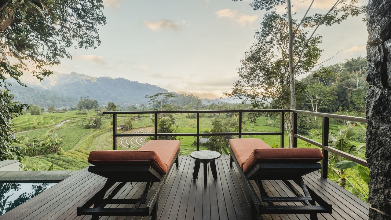 Photo of Outdoor in Selat