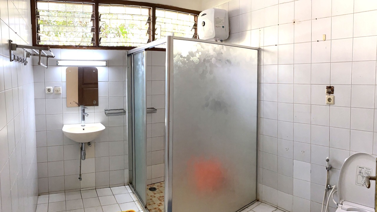 Photo of Bathroom in Cisarua