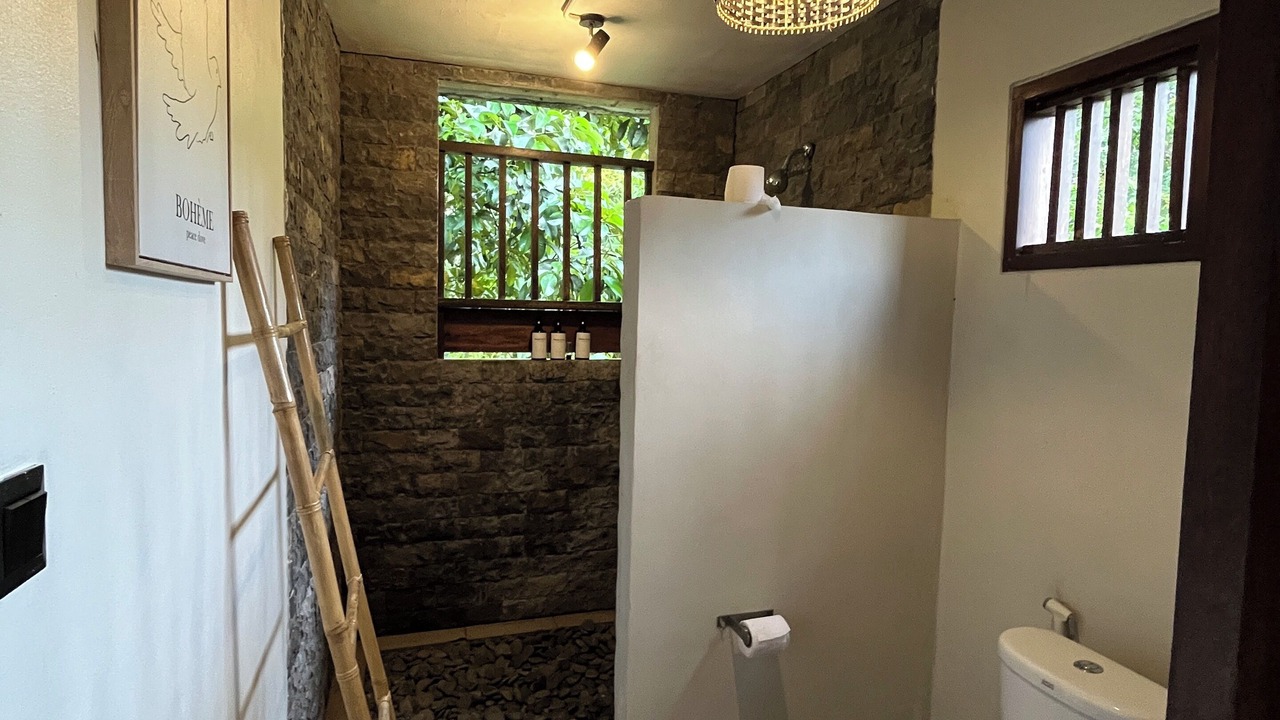 Photo of Bathroom in Kedewatan