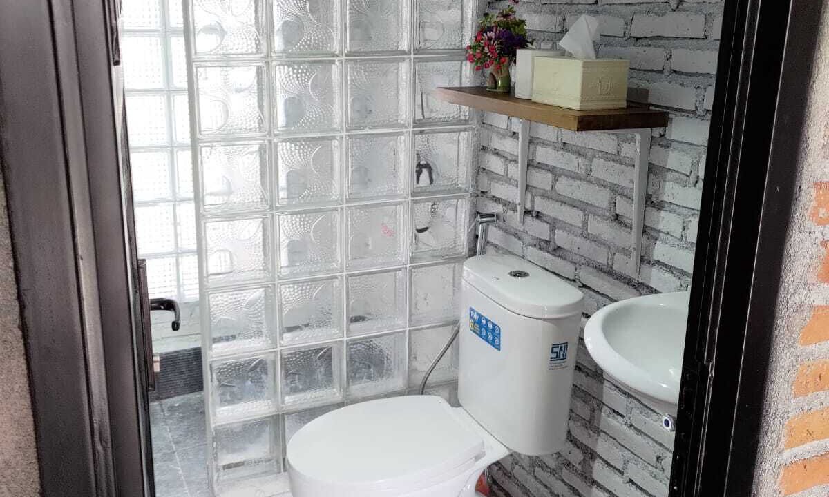 Photo of Bathroom in Mataram