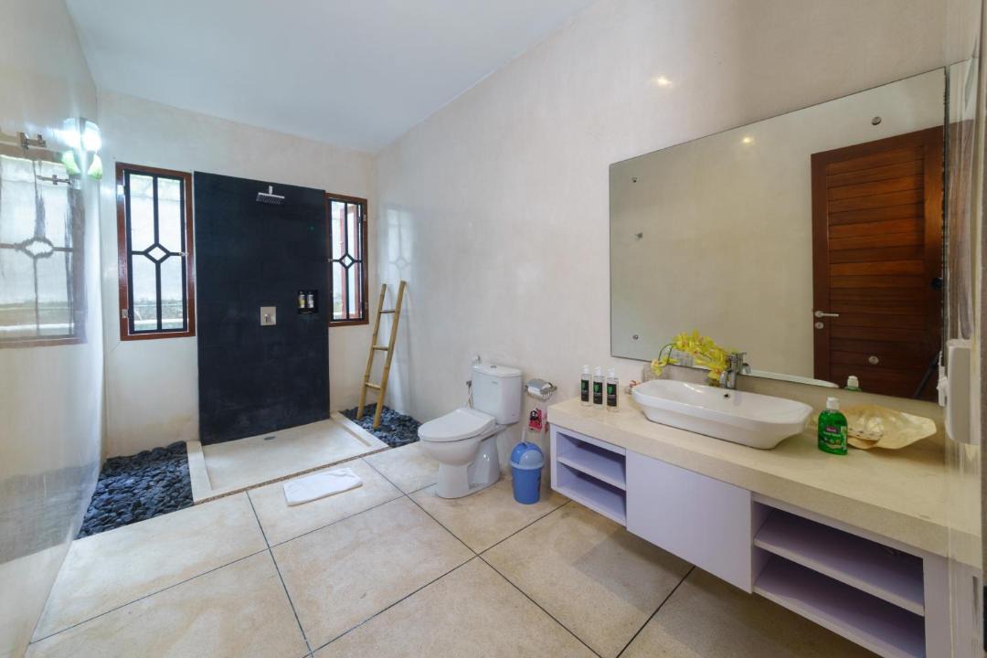 Photo of Bathroom in Senggigi