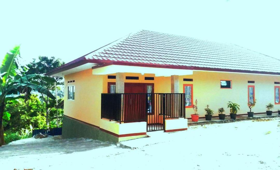 Photo of Buildings in Ngamprah