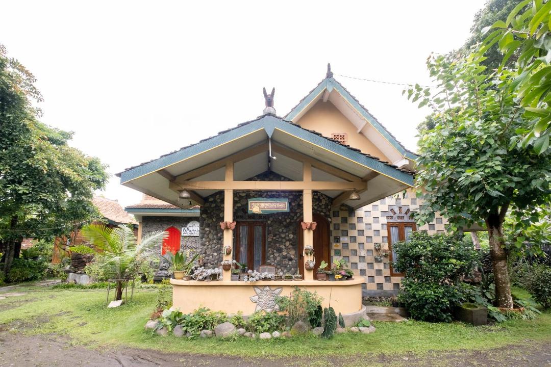 Photo of Others in Mendut