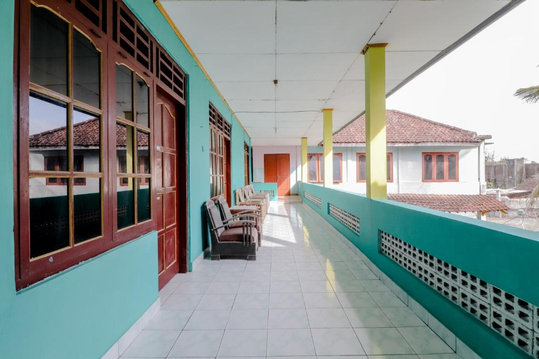 Photo of Others in Kretek