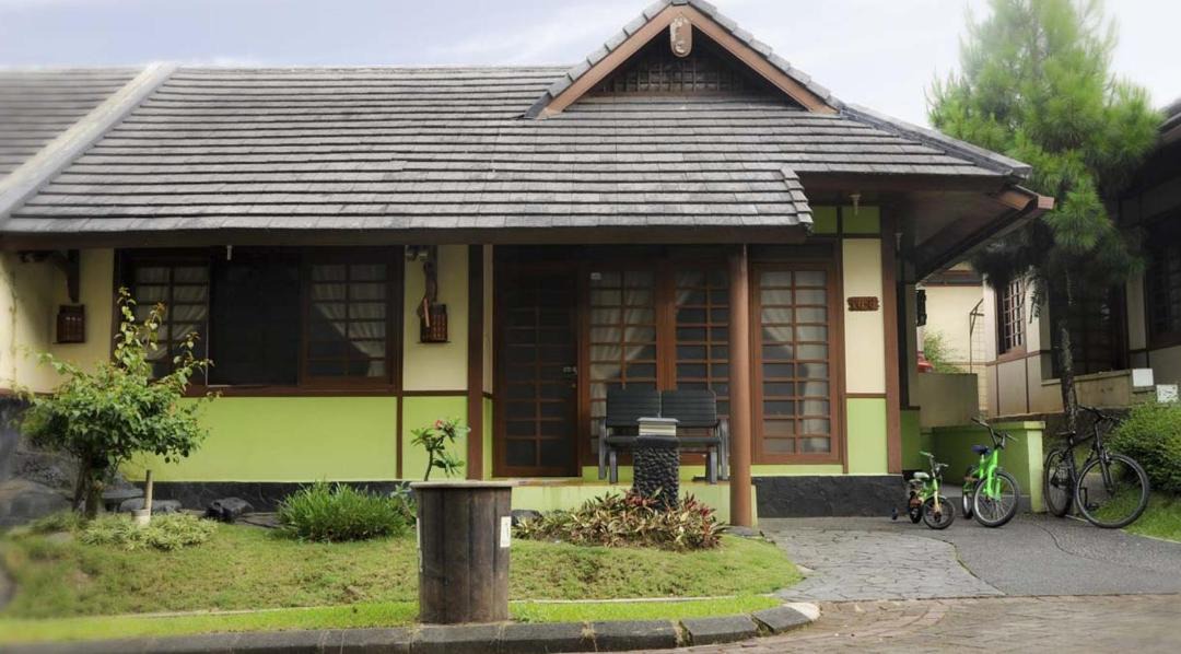 Photo of Buildings in Cipanas