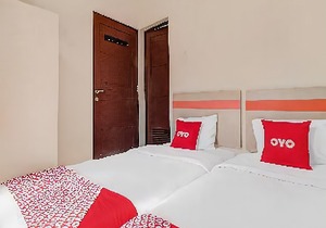 OYO 90452 Pillow Inn in Telukjambe