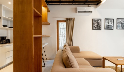 One Bedroom Duplex Loft with Shared Pool