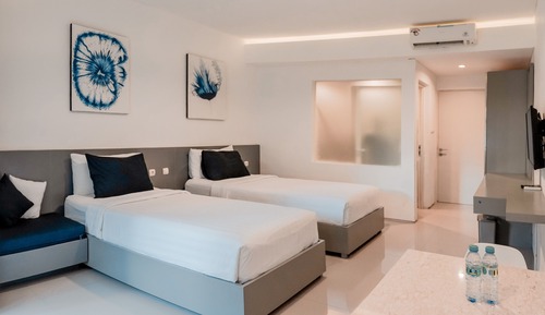 Standard Twin Room