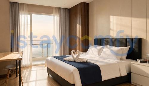 Two-Bedroom Apartment with Balcony and Sea View