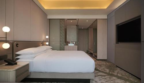 King Guest Room