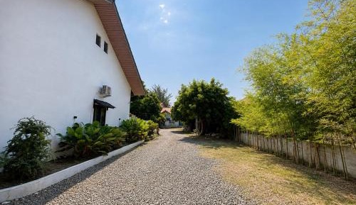 Deluxe Single Room with Balcony