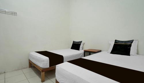 Economy Twin Room