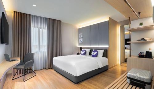  Premier Room 