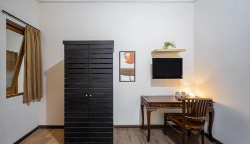 Standard Queen Room