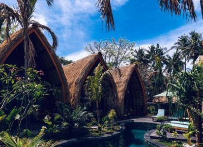 Deluxe Bungalow with Garden View
