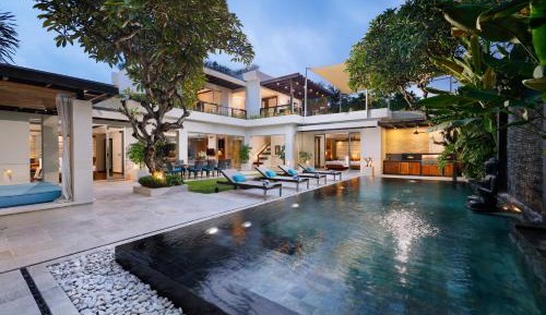 Three-Bedroom Villa with Private Pool