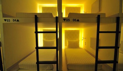 Single Bed in 6-Bed Dormitory Room