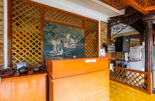 Tasikmalaya Hotel | OYO 2682 Bumi Eyang Enin Homestay Syariah