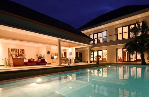 Batu Bolong Hotel | Meryta Guesthouse 2