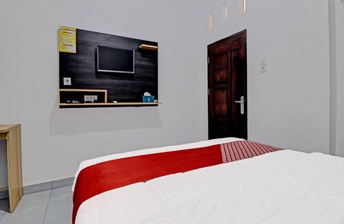 Sarolangun Hotel | OYO 91203 Naufal Residence Syariah