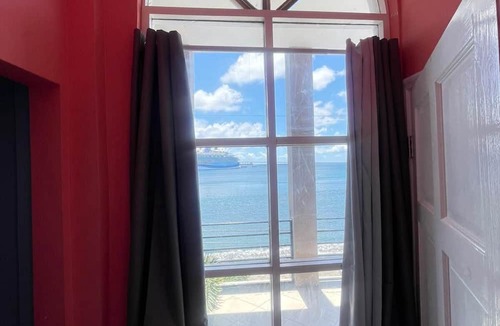 Basseterre House | The Colosseum
