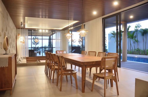 Bandung Villa | Sunshine City View Villa 6BR wth a private Heated Pool